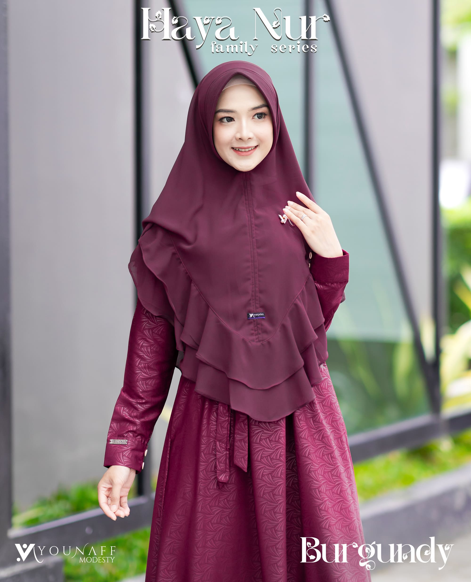 haya-nur-khimar-burgundy-image-244-2.jpg