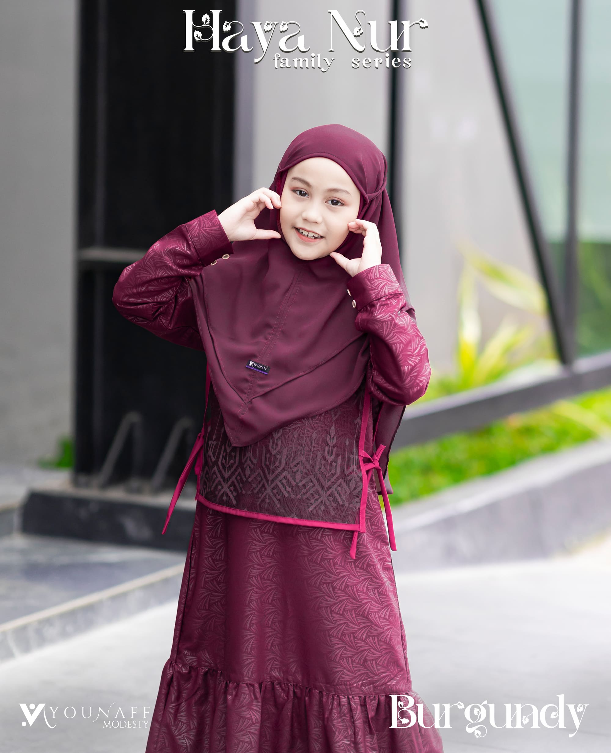 haya-nur-khimar-burgundy-image-244-3.jpg