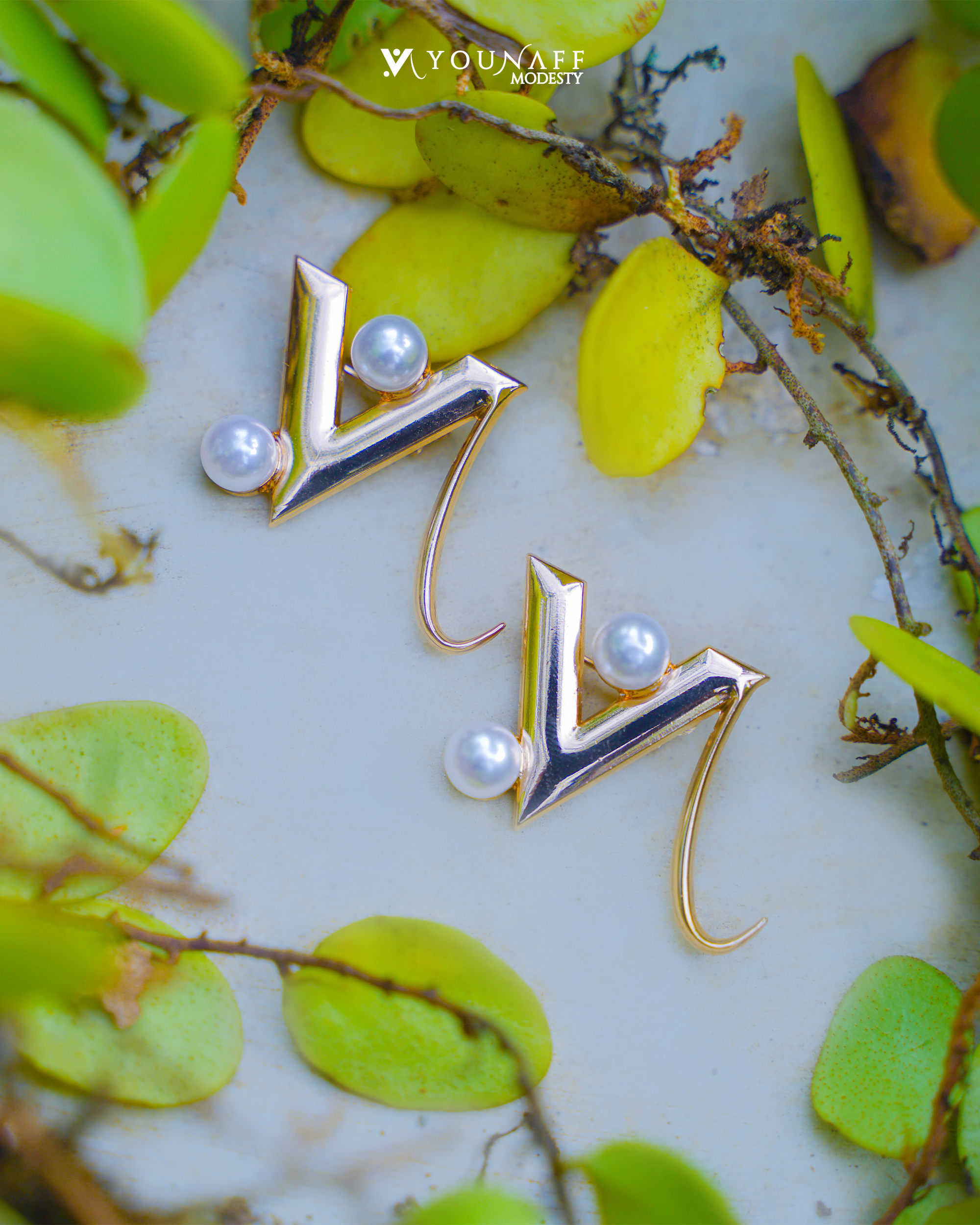 younaff-premium-brooch-image-43-2.jpg